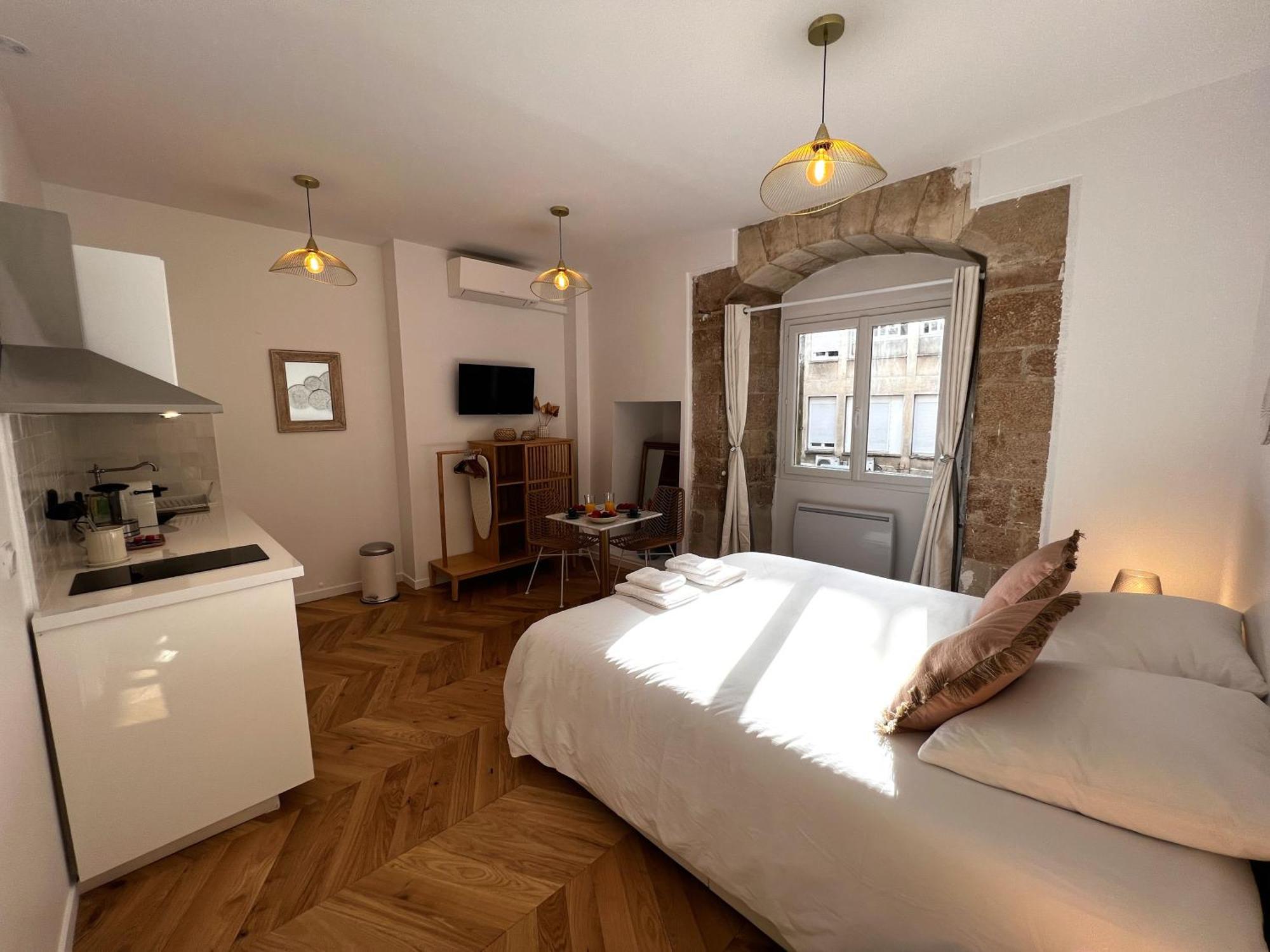 Appartamento Le Comte - Heart Of Dijon - With Ac Esterno foto